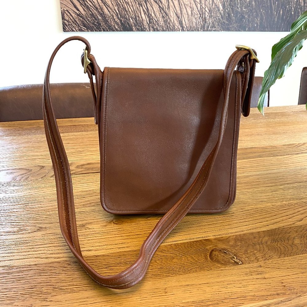 Coach Vintage Crossbody Saddle Legacy Studio Flap Brown Leather Messenger Bag